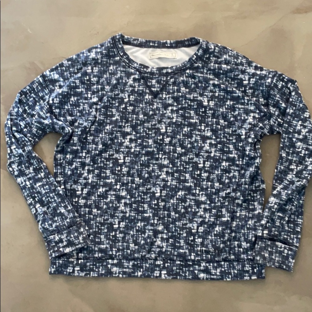 Abercrombie Sweatshirt- blue patterned